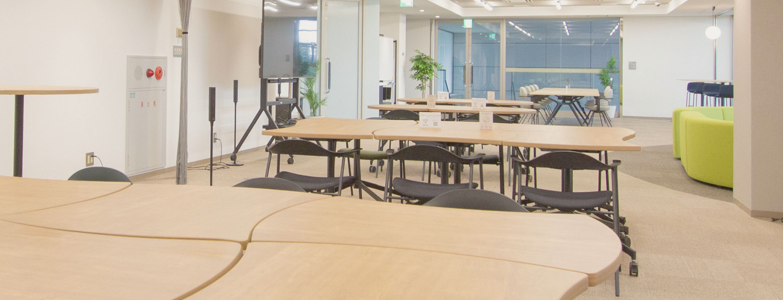 コワーキングスペース全体写真